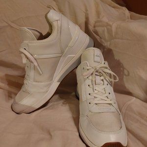 Like new Michael Kors white trainer sneakers sz 10 worn a few times